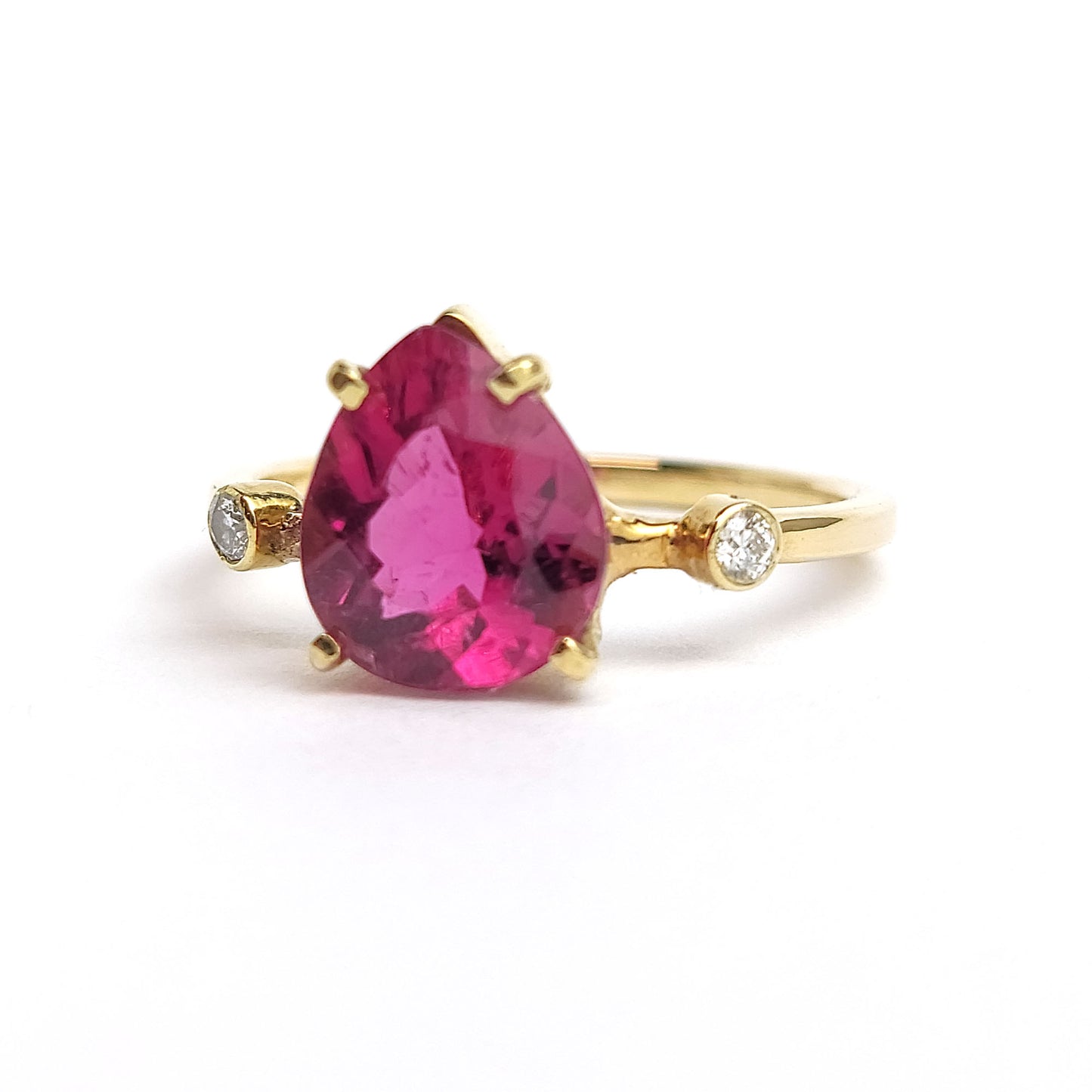 AA-Tourmaline - Diamond - 18k Yellow Ring