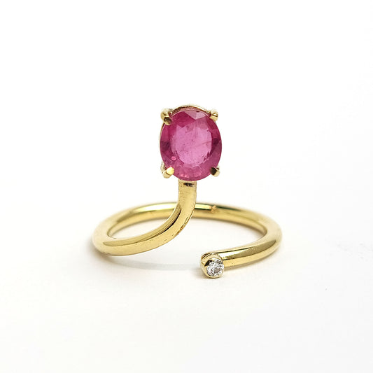 Sapphire - Diamond - 18k Yellow Gold Ring