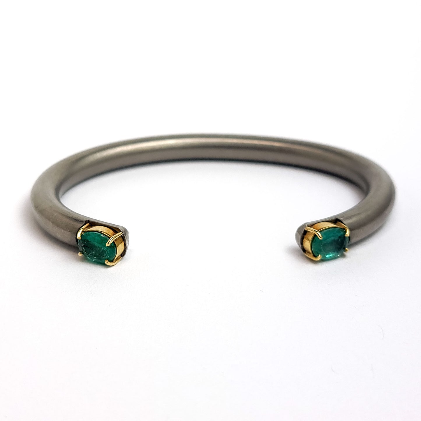 Titanium Bracelet - Emeralds