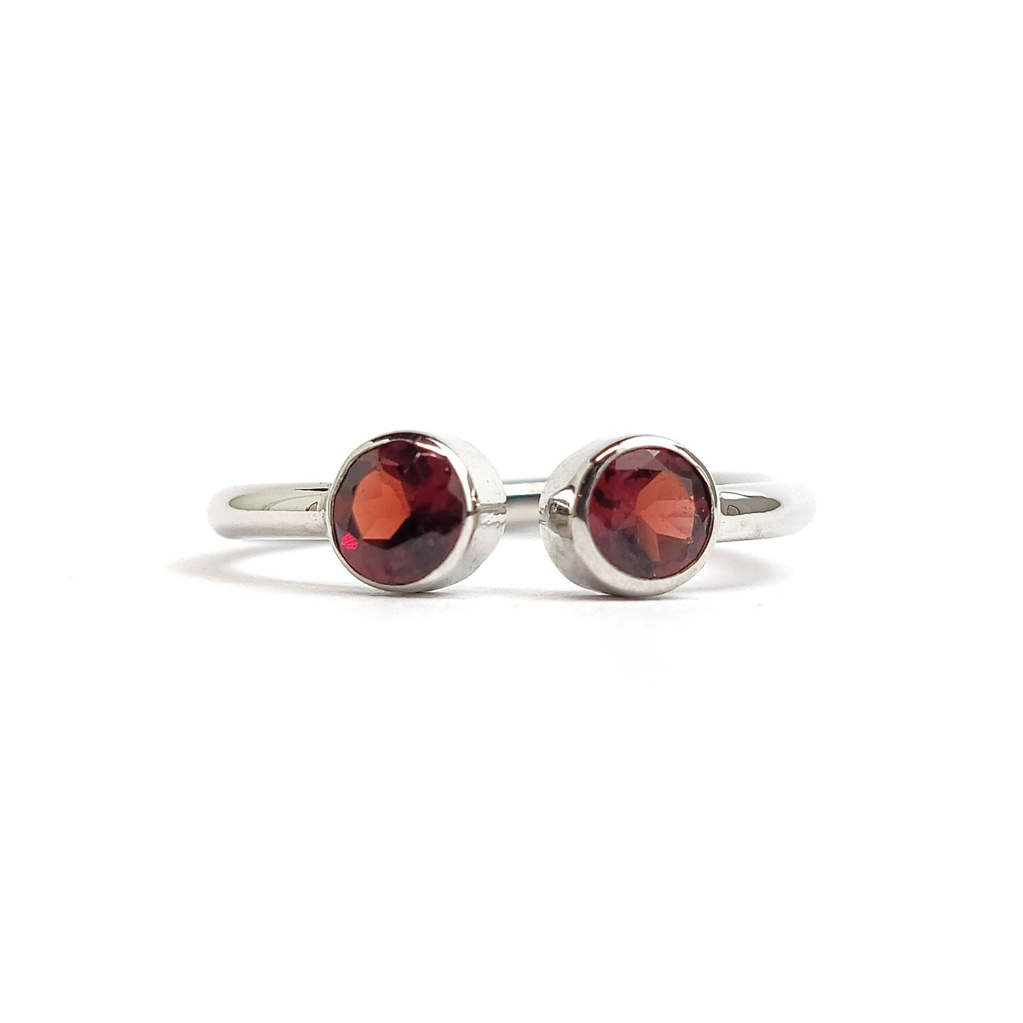 ET Garnet sterling Silver ring