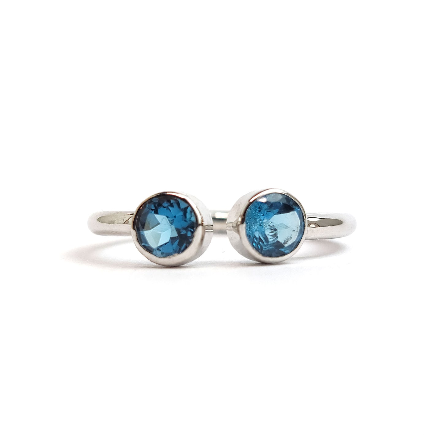 ET London Blue Topaz sterling Silver ring