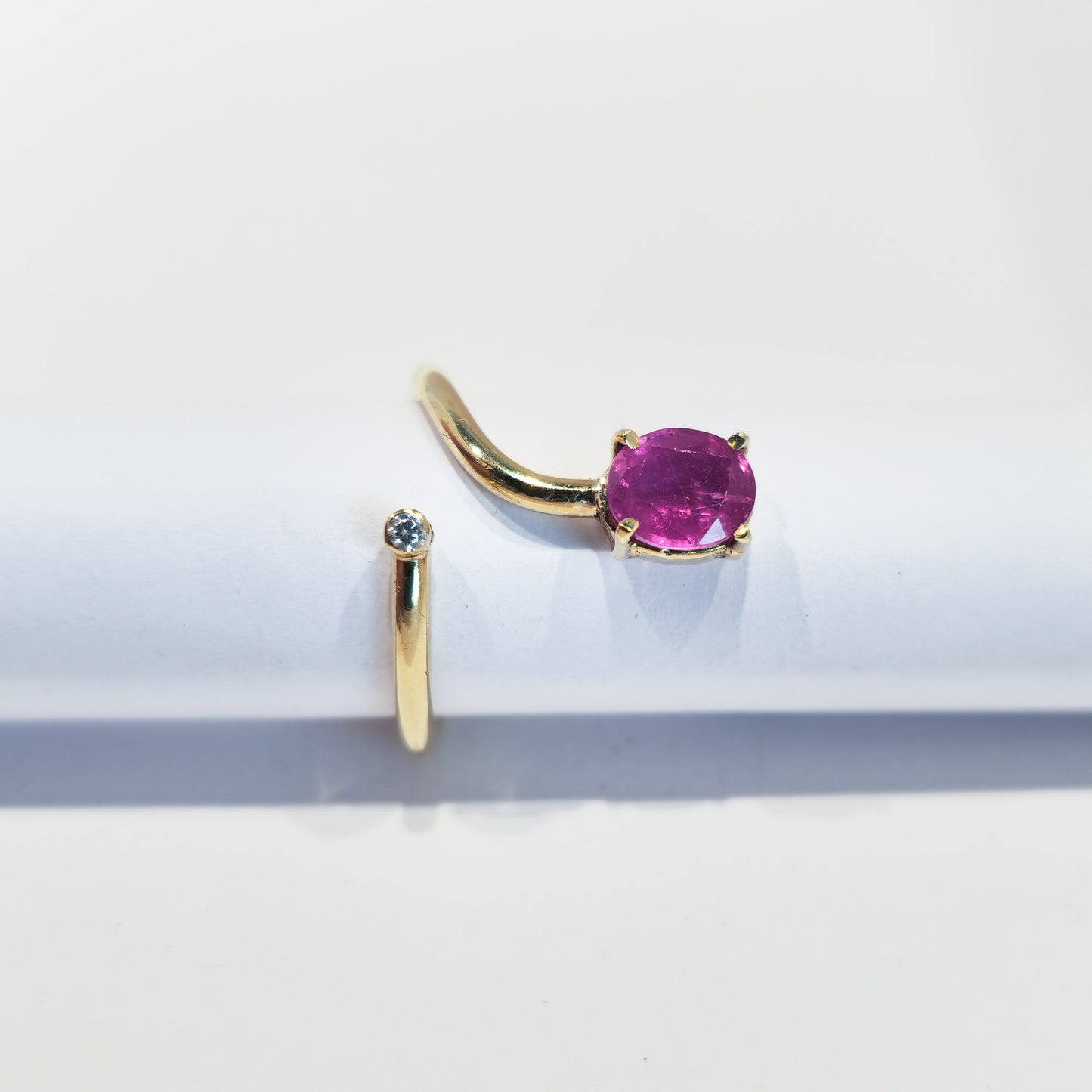 Sapphire - Diamond - 18k Yellow Gold Ring