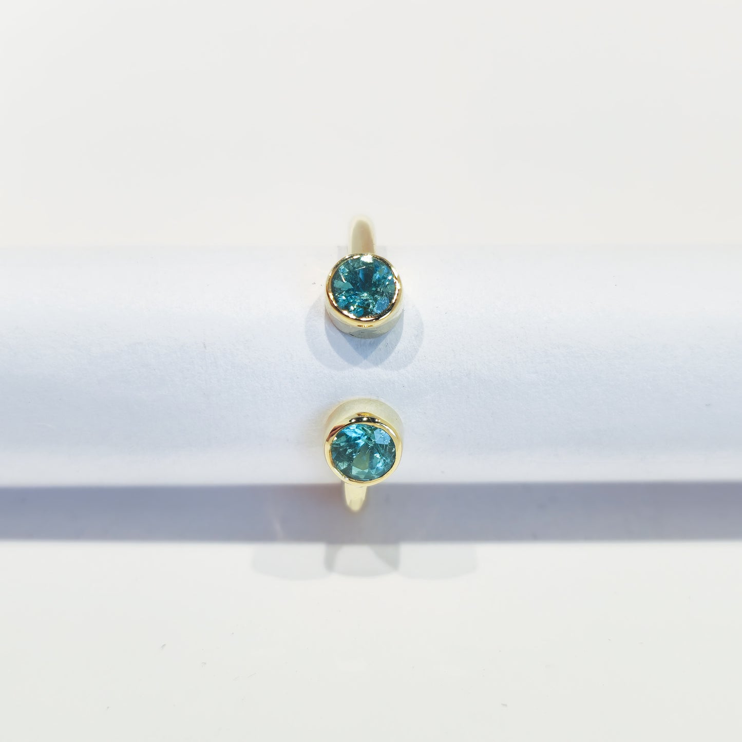AA-Paraiba Tourmaline - 18k Yellow Gold