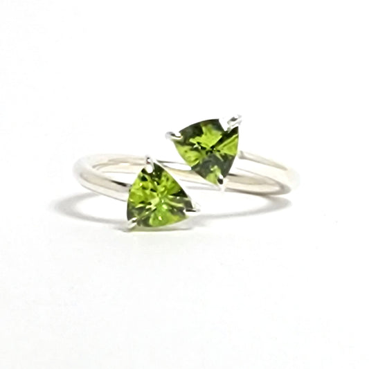 Trillion Peridot Silver ring
