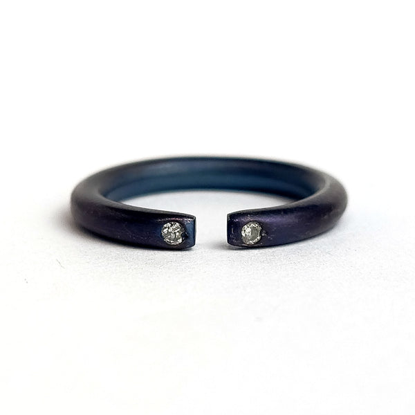 Titanium ring - Diamonds