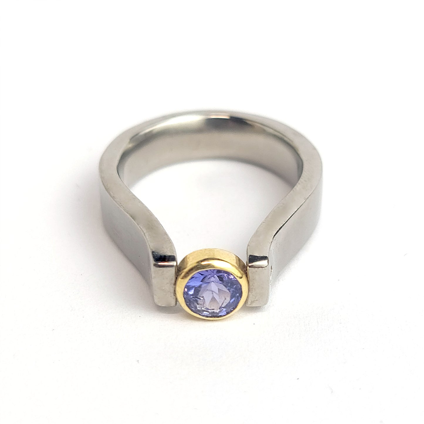 Titanium ring - Tanzanite