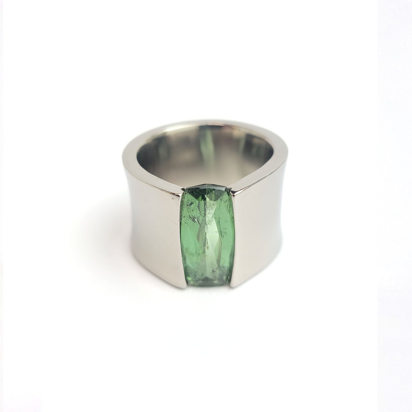 Titanium ring - Green Tourmaline