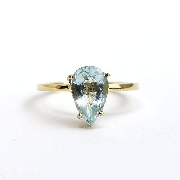Ring Aquamarine in 18k Yellow Gold
