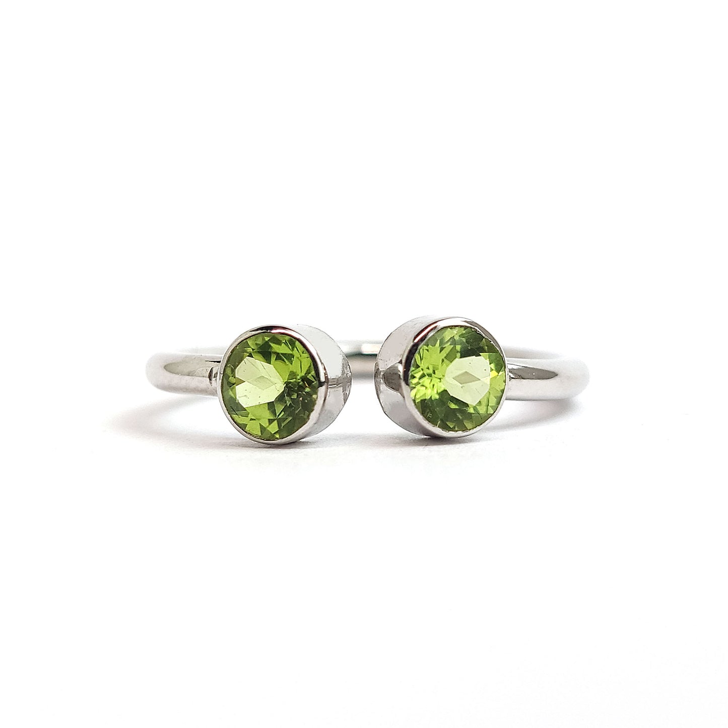 ET Peridot sterling Silver ring