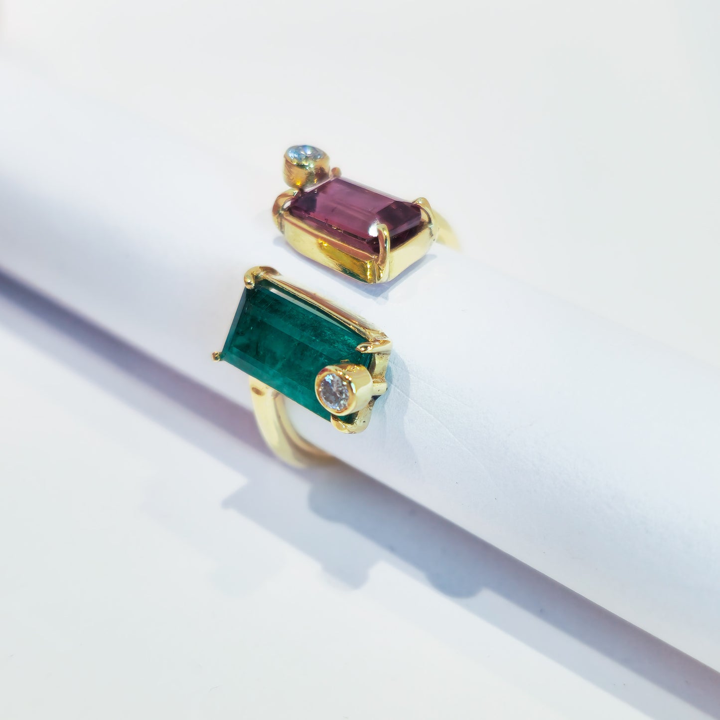 Emerald - Pink Tourmaline - Diamond - 18k Yellow Gold Ring