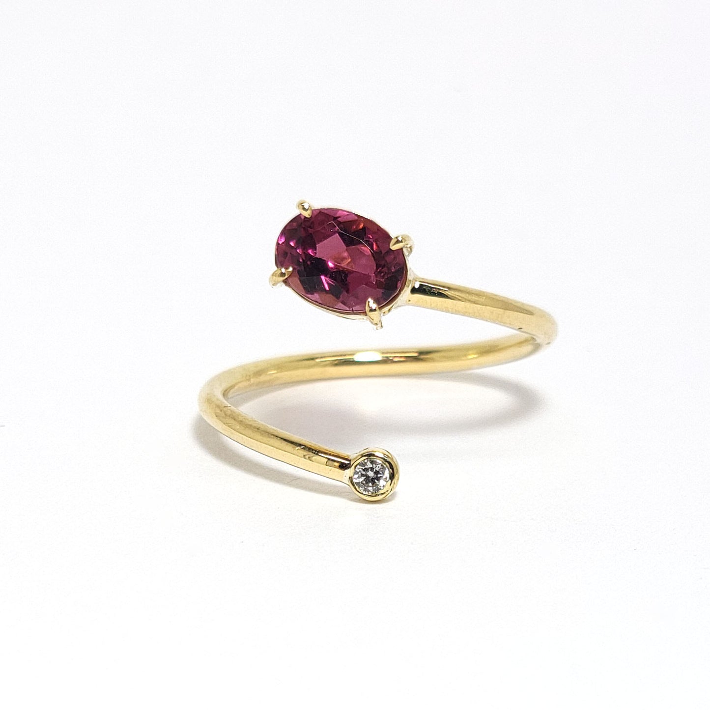 Ring Rubellite and Diamond