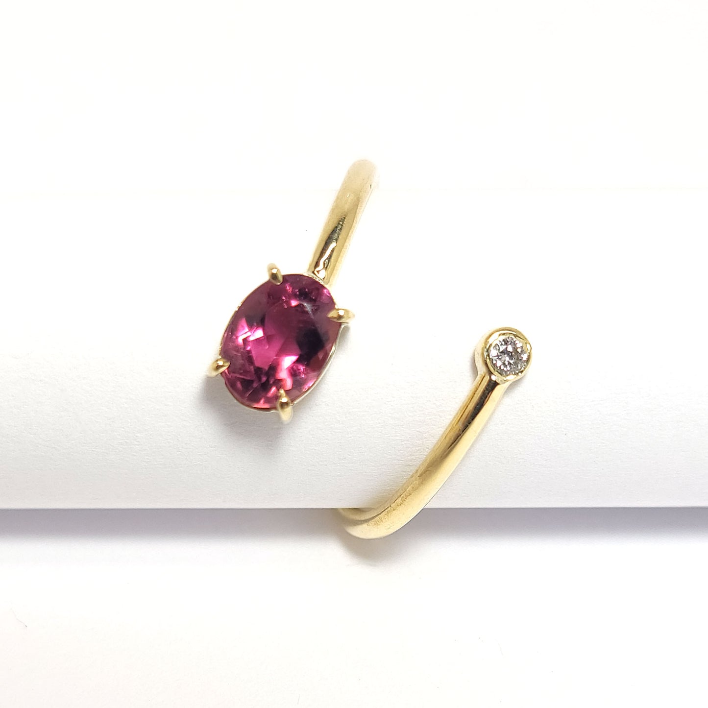 Ring Rubellite and Diamond