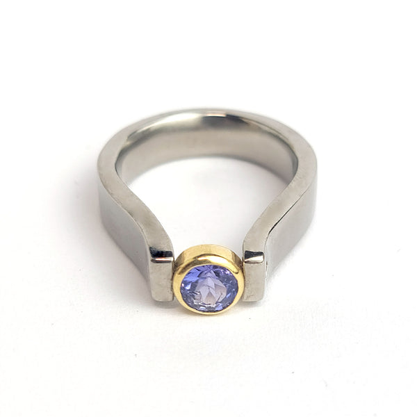 Titanium ring - Tanzanite