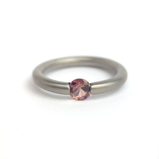 Titanium ring - Pink Tourmaline