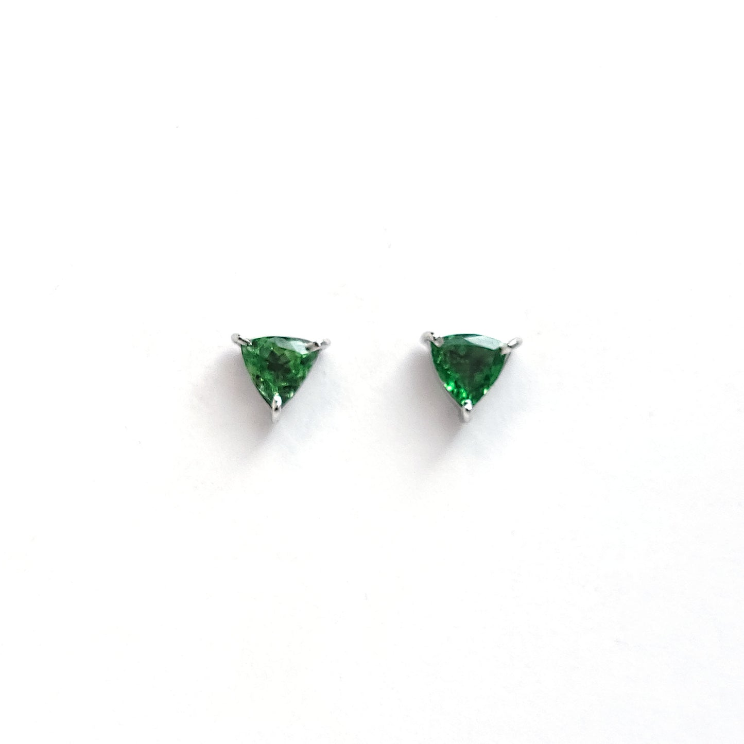 Earrings sterling solitaire - Tsavorite